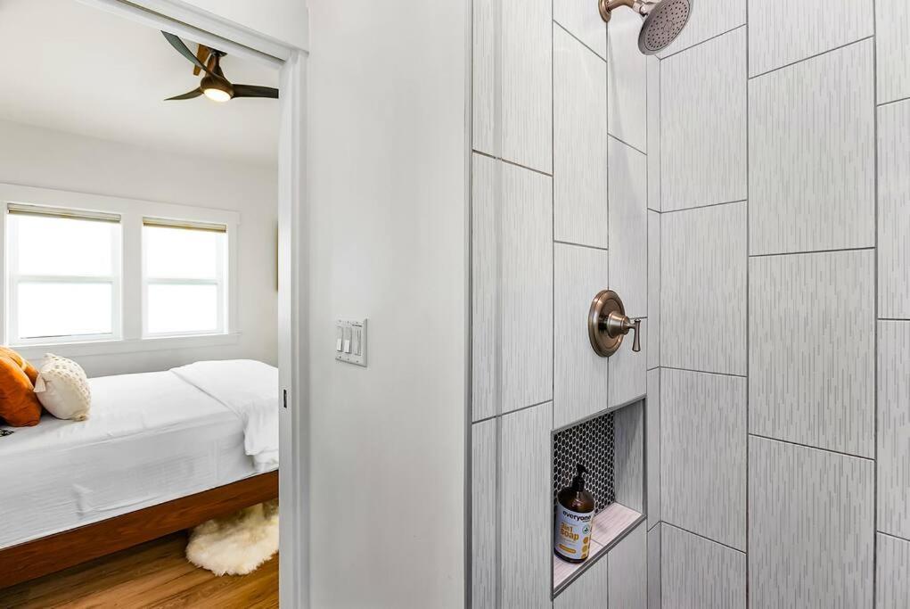 Walk To The Waterfront! The South Sound Suite ทาโคมา ภายนอก รูปภาพ