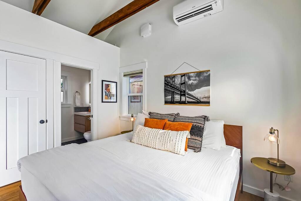Walk To The Waterfront! The South Sound Suite ทาโคมา ภายนอก รูปภาพ